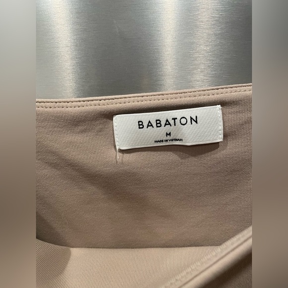 Aritzia contour bodysuit - Picture 3 of 3